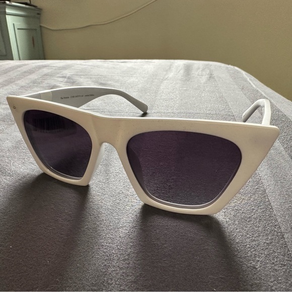 Privé Revaux ‘Victoria’ cats eye sunglasses - Picture 6 of 7